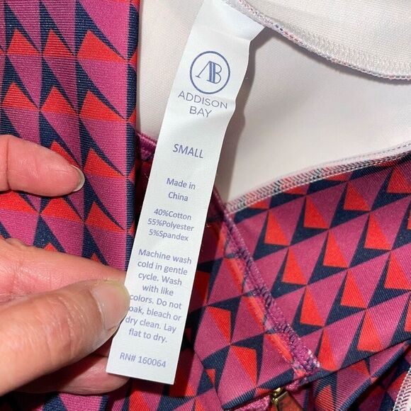 ADDISON BAY Women's Everyday Turtleneck Pullover Berry Mod Geo Size Small NWT $1 - Picture 12 of 14